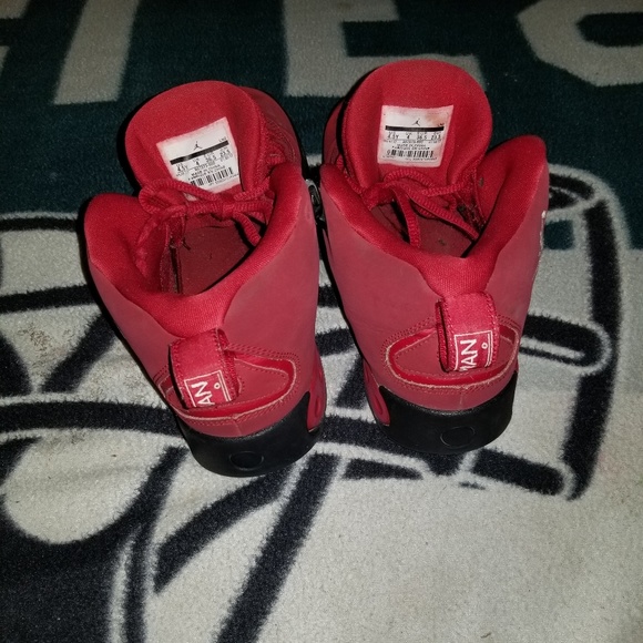 Shoes - Picture 2 of 3